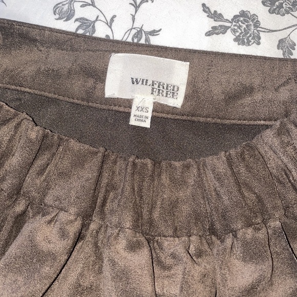 WILFRED FREE x ARITZIA SUEDE SKIRT - Picture 3 of 3